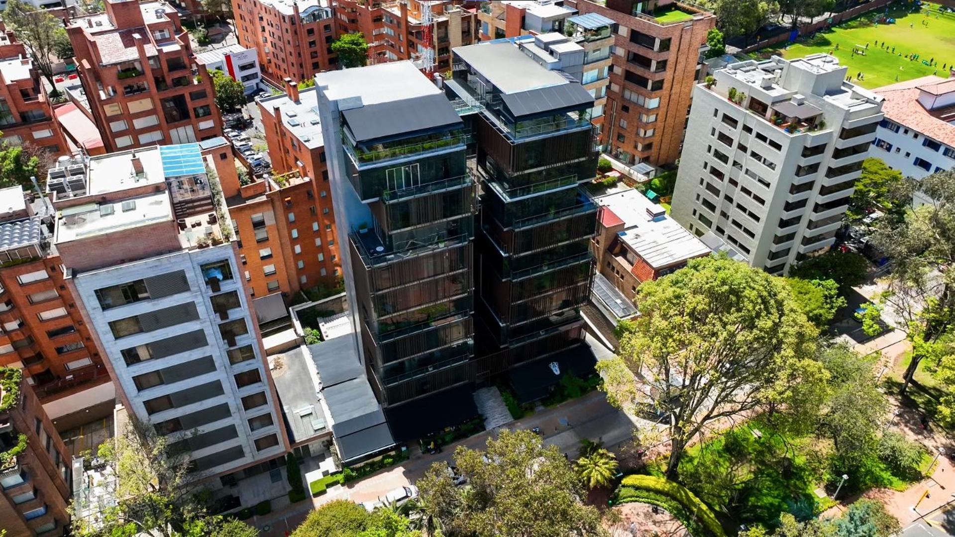 Ghl Bioxury Hotel Богота Экстерьер фото Aerial view of the building